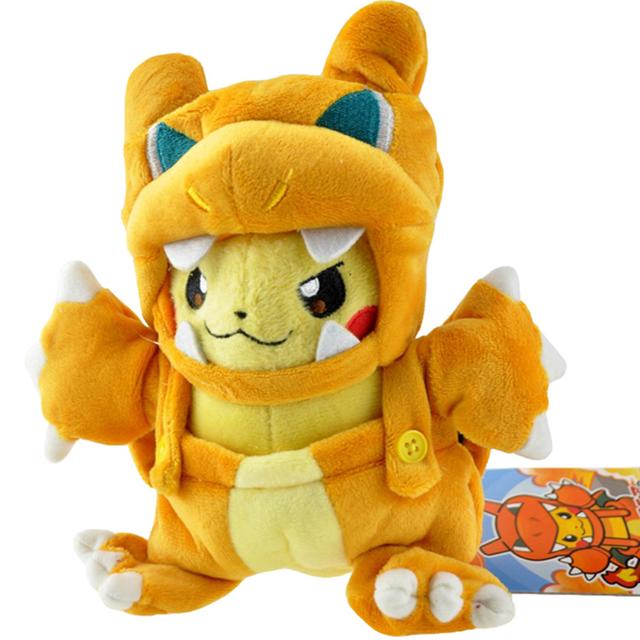Peluche Pikachu déguisé en Dracaufeu 20cm