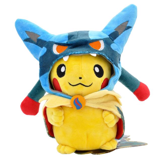 Peluche Pikachu déguisé en Lucario 20cm